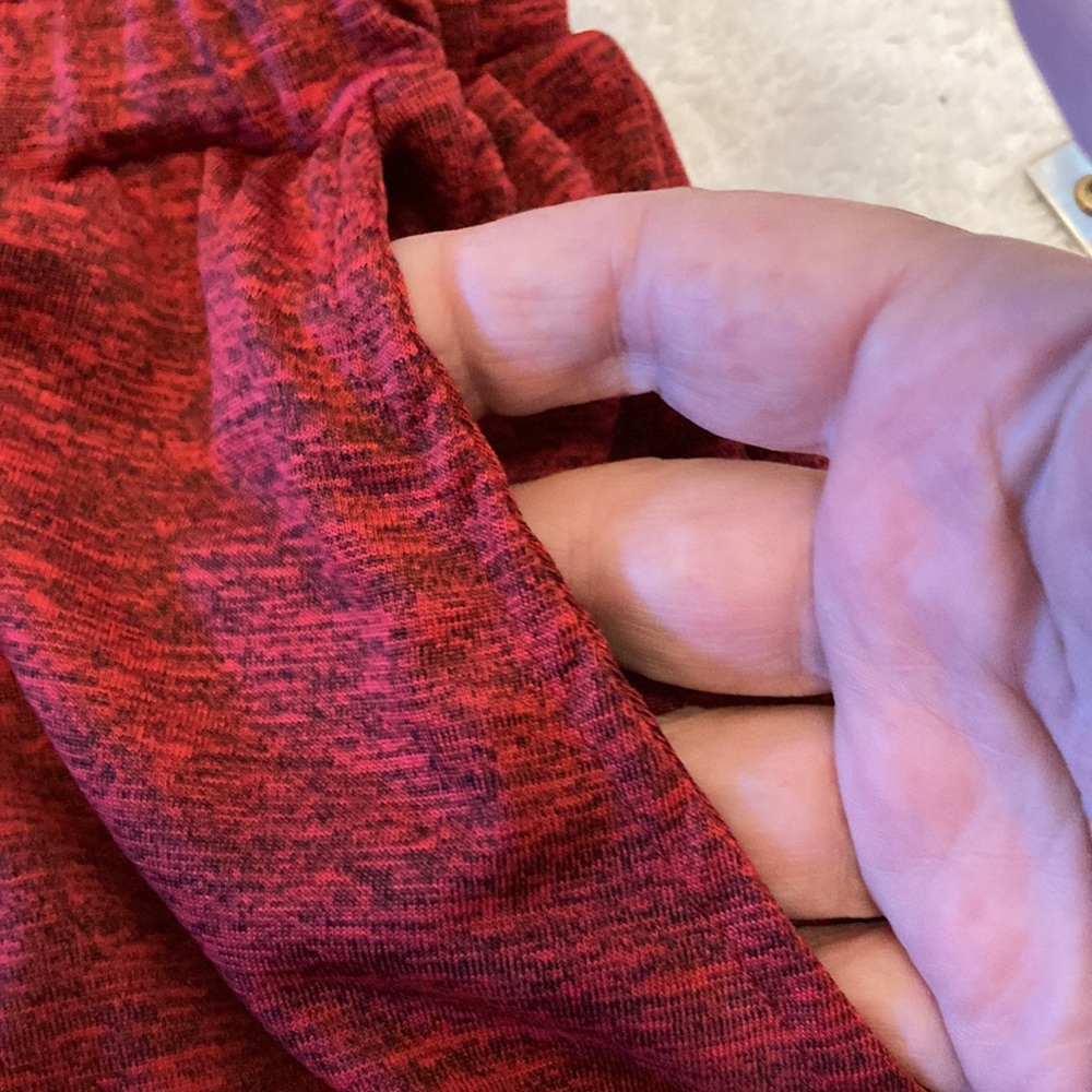 Red/black shorts - Picture 2 of 7